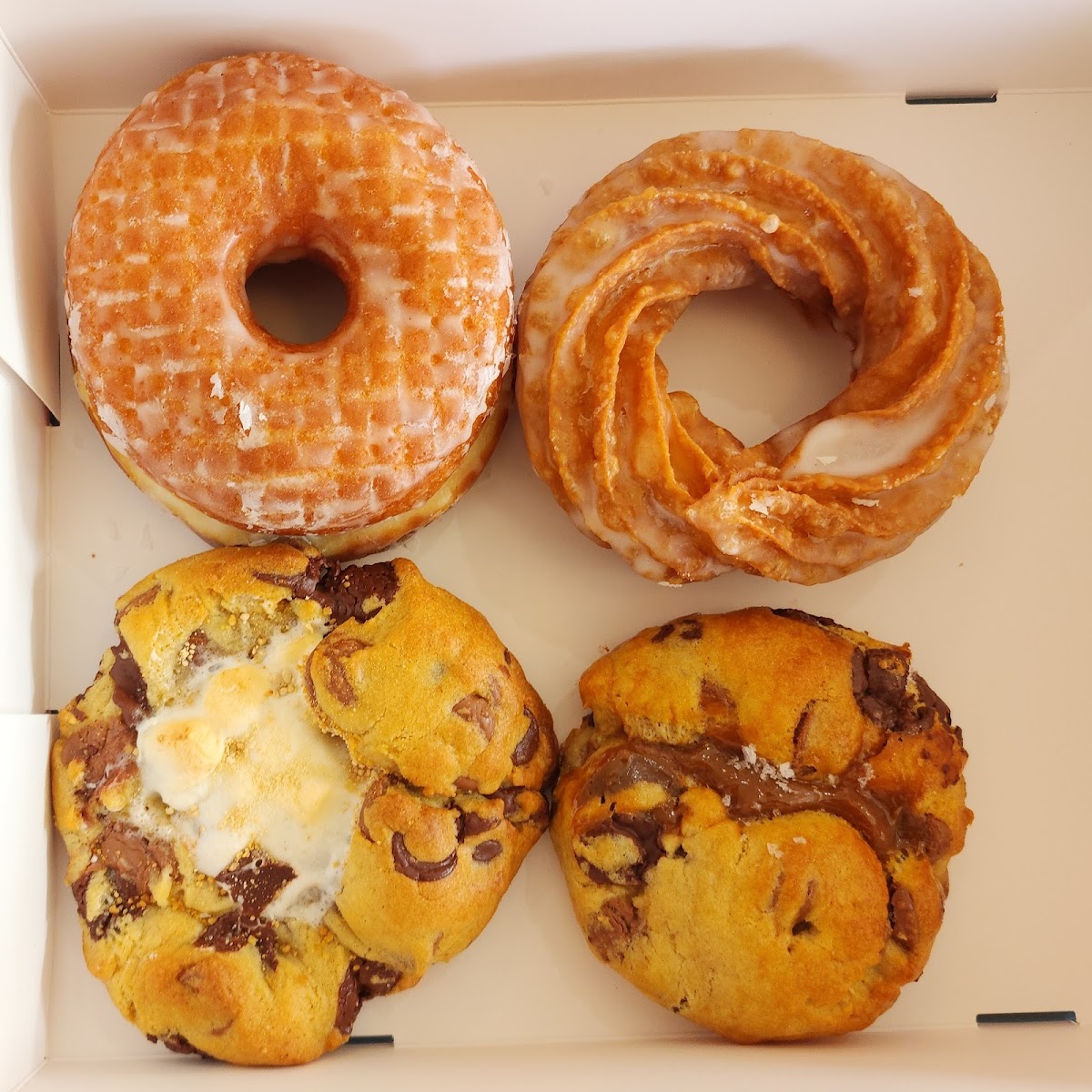 Photo of 49th Parallel Café and Lucky's Doughnuts