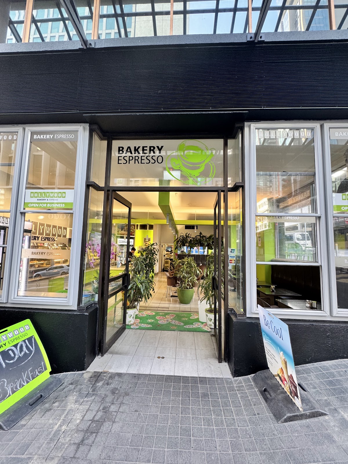 Hollywood Bakery and Espresso interior