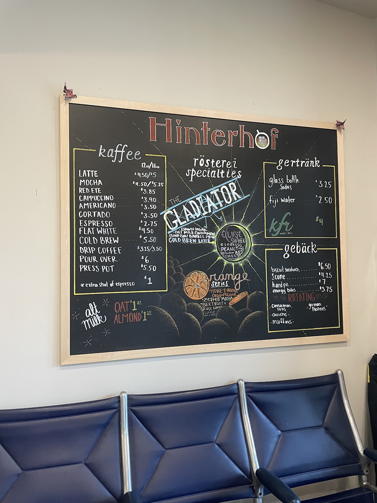 Hinterhof Coffee Rösteri interior