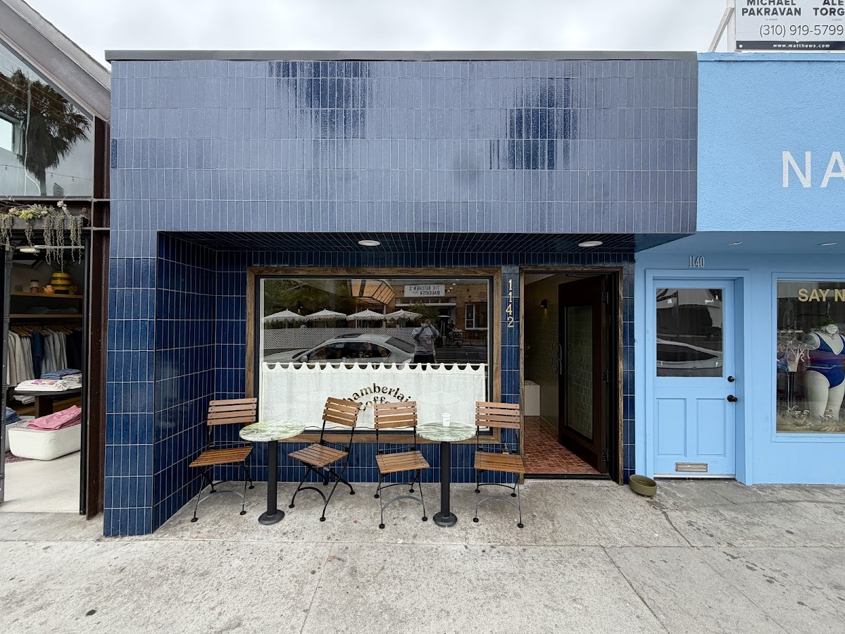 Chamberlain Coffee interior