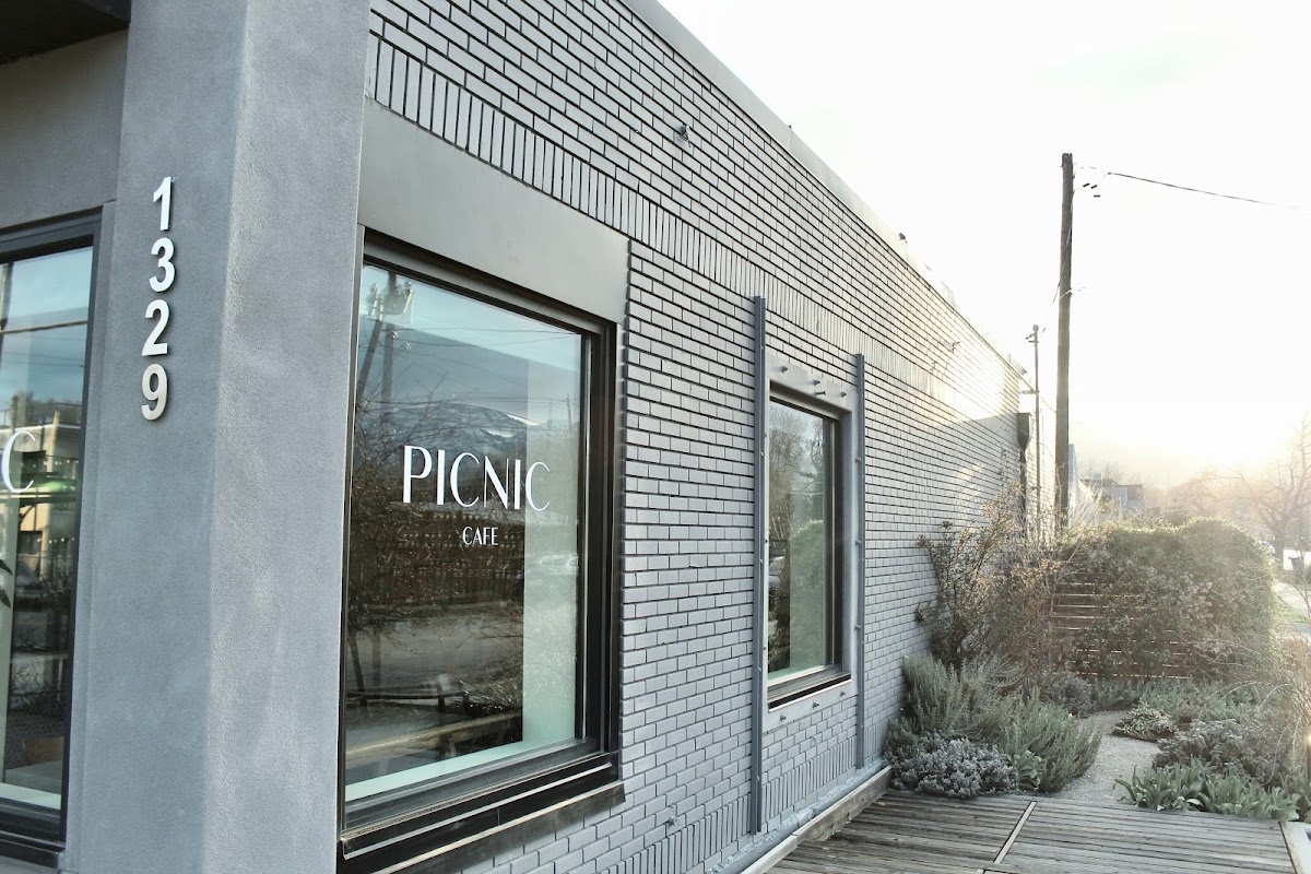 Picnic Cafe interior
