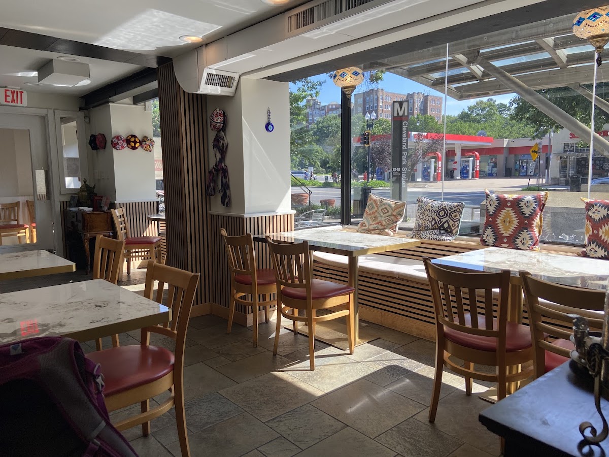 Dolan Coffee interior