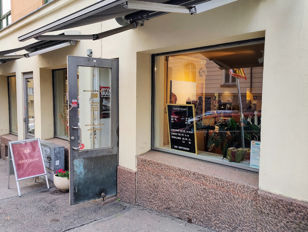 Korttelikahvila Mariankatu interior