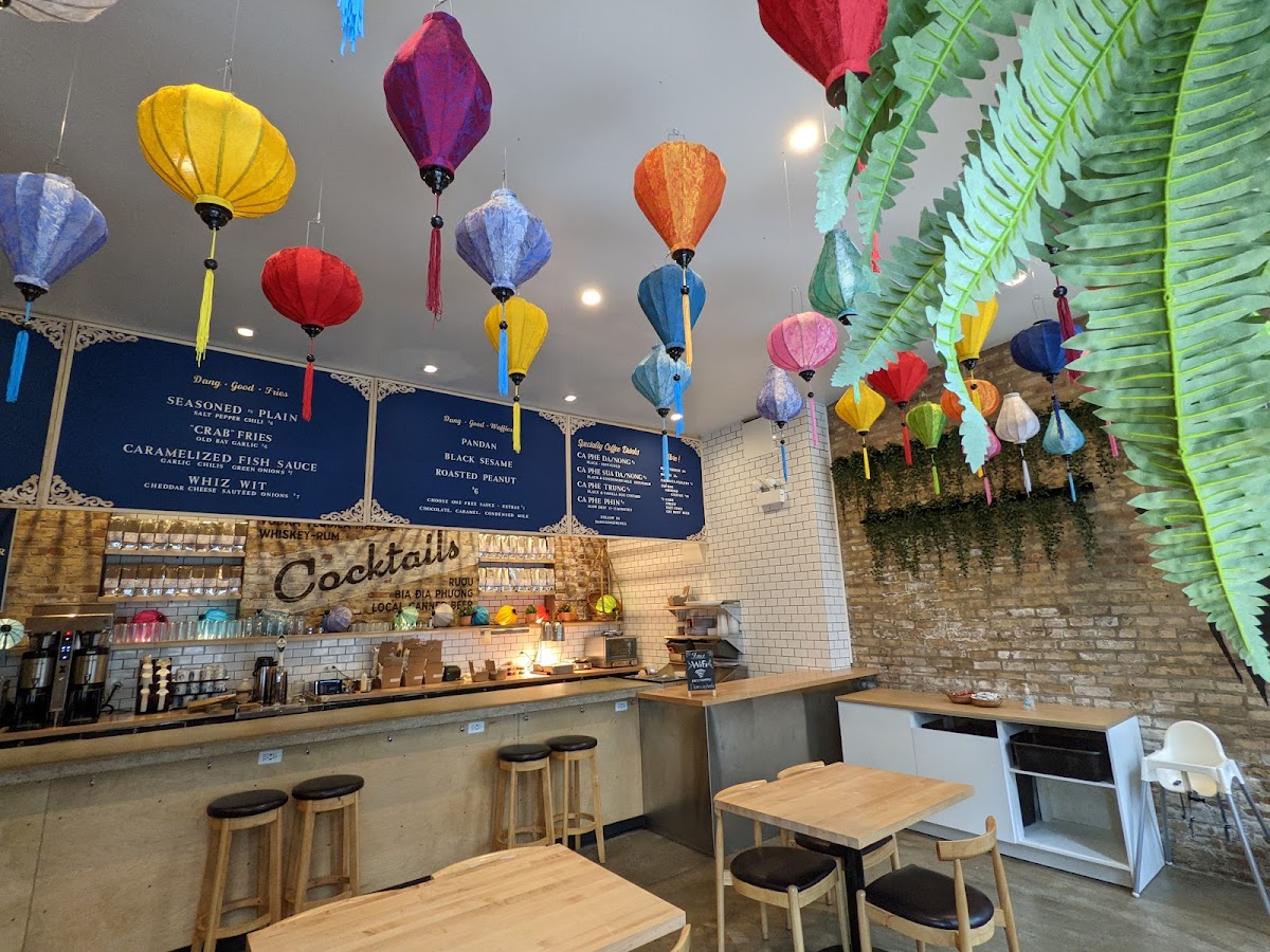 Cà Phê Dá interior