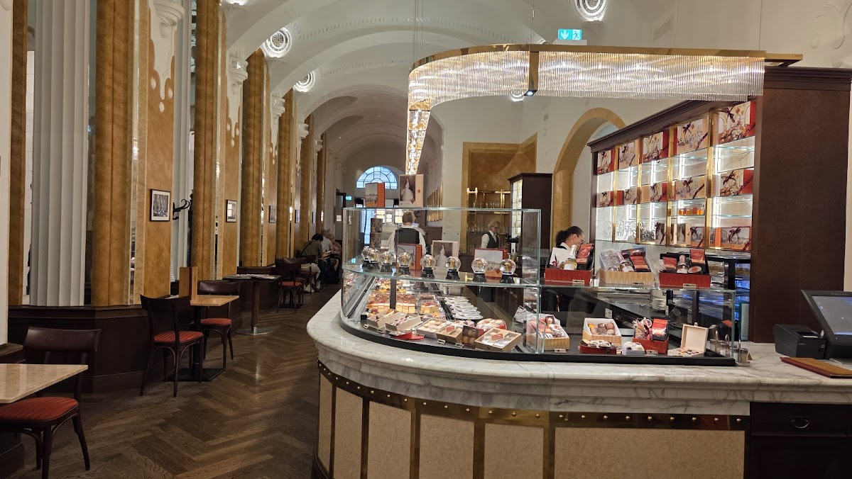 Photo of Café Drei Husaren.