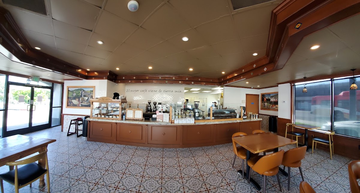 Tierra Mia Coffee interior