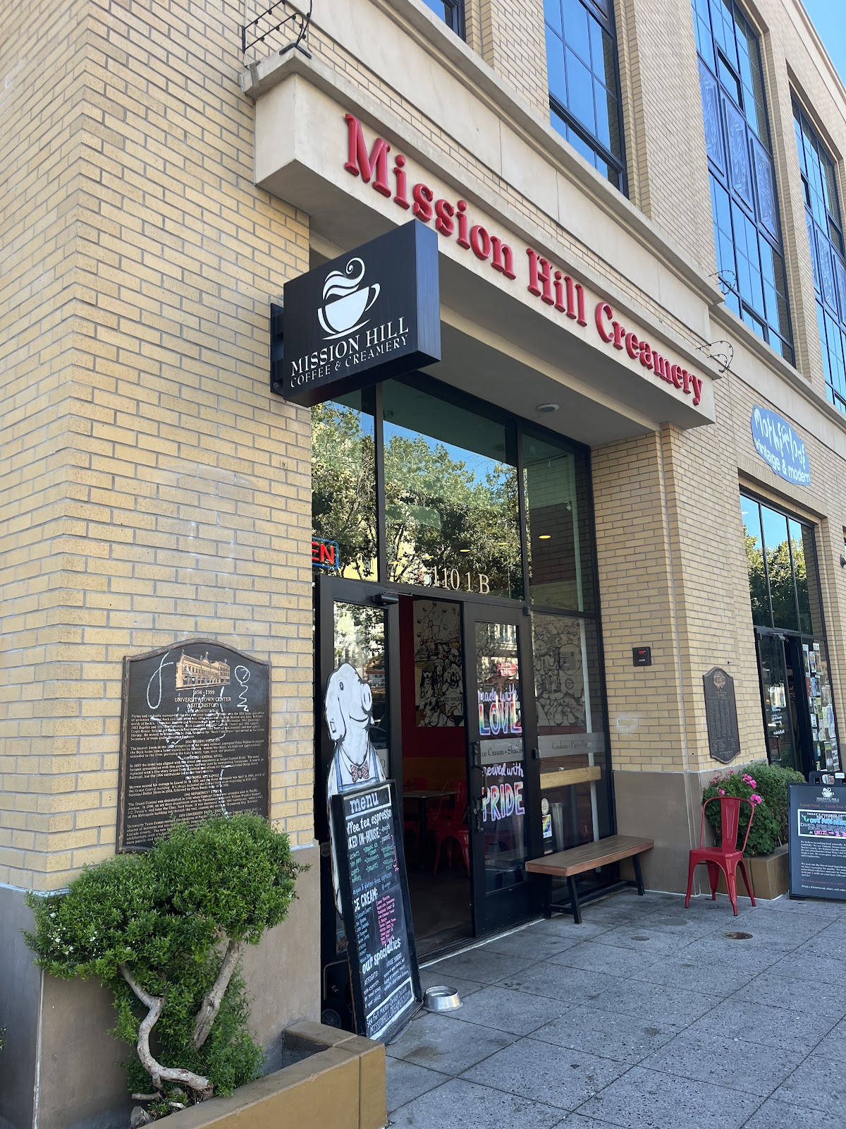 Mission Hill Coffee & Creamery interior