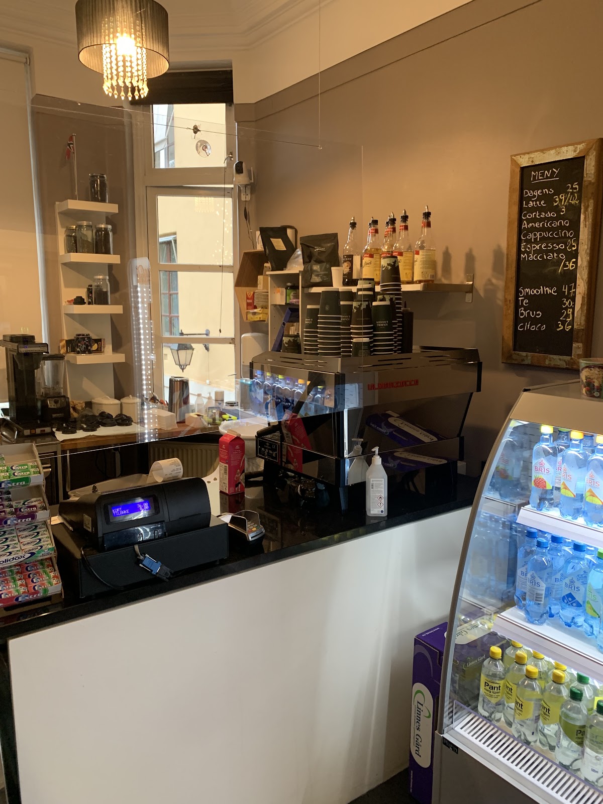 Lina Café interior