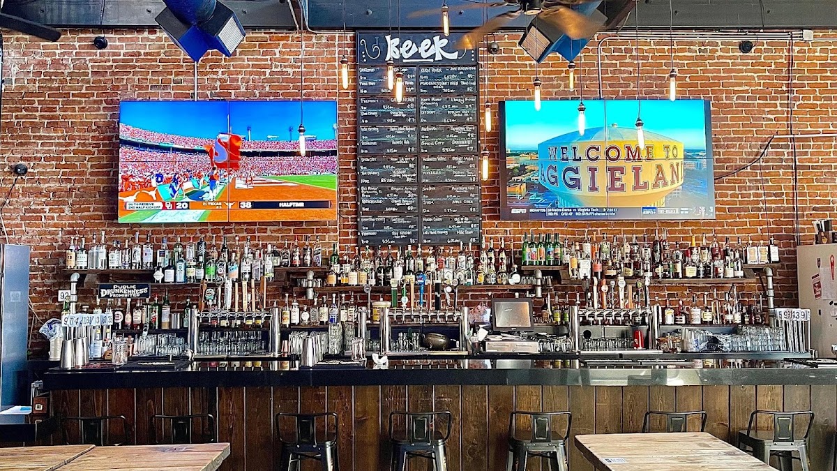 KingsRow Gastropub interior