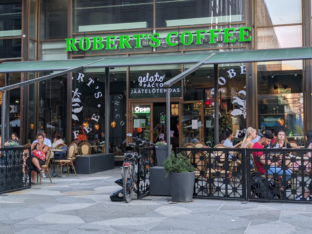 Robert's Coffee interior