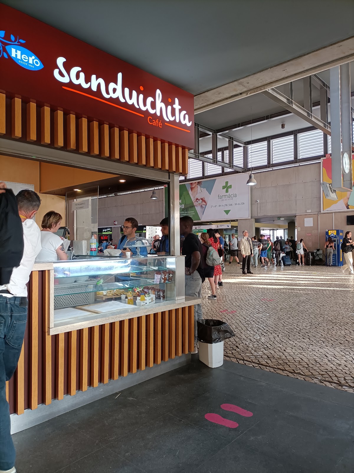 Sanduichita interior