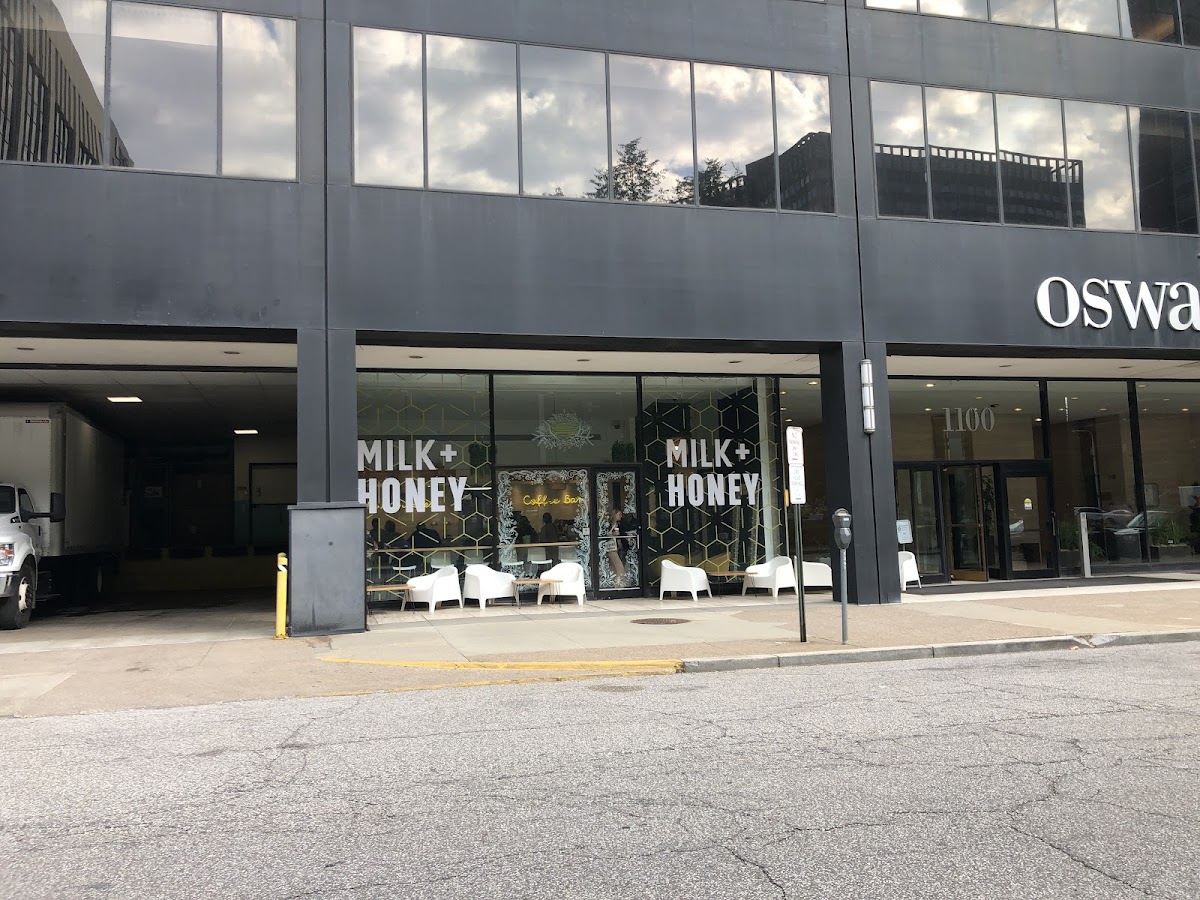 Milk and Honey interior