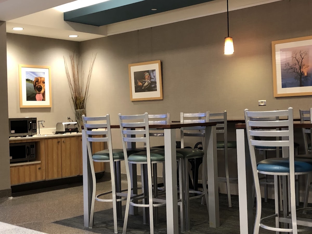 Cafe 640 interior