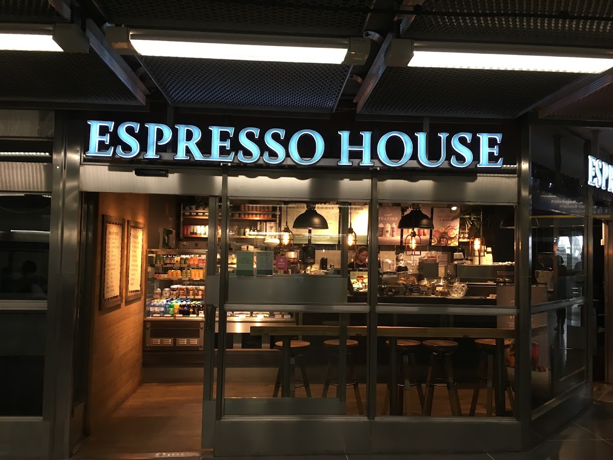 Espresso House Tekniska Högskolan T-bana interior