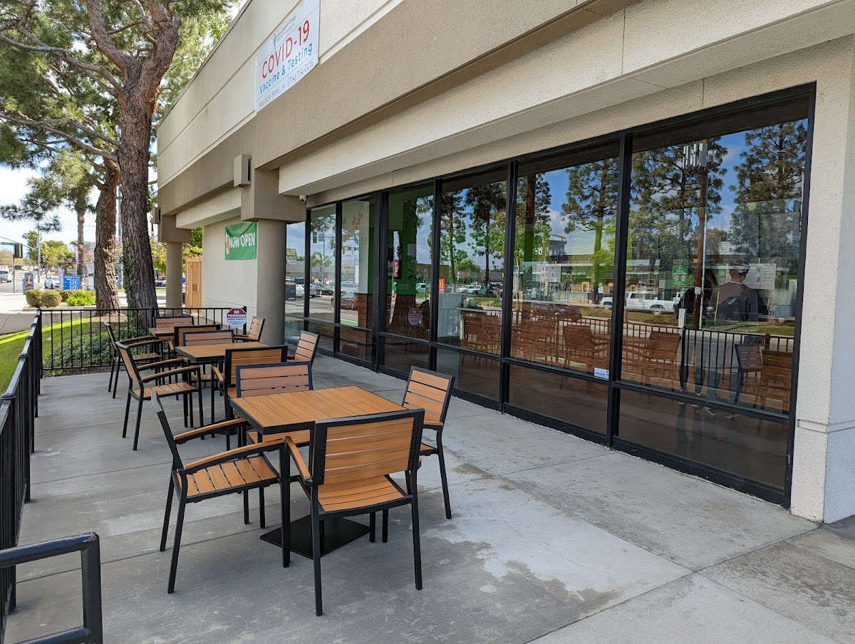 Tastea Santa Ana interior