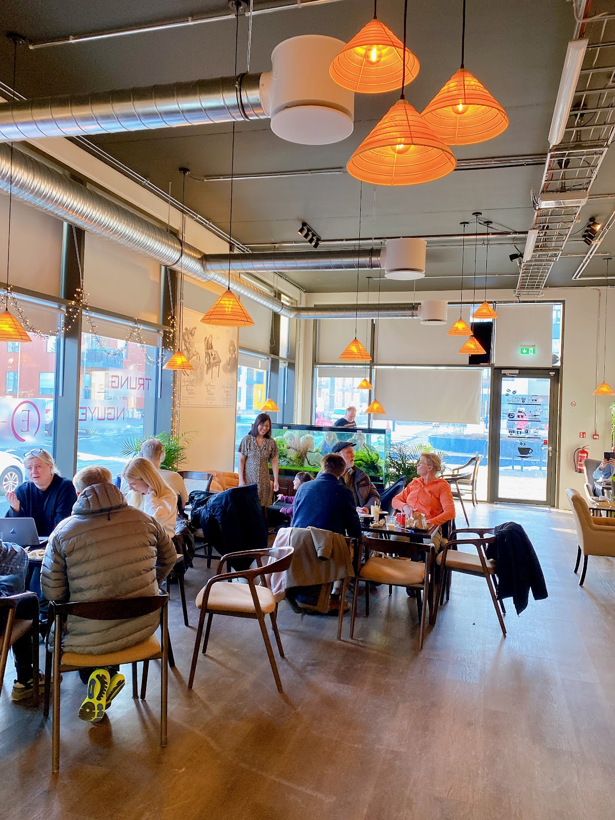 Trung Nguyen E Coffee interior