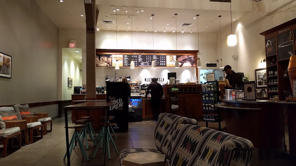 Peet's Coffee interior
