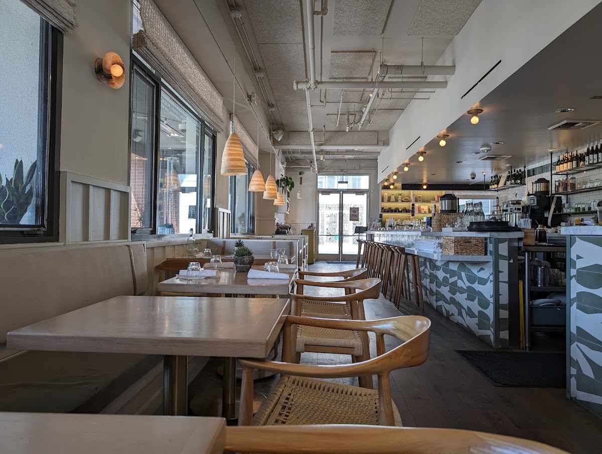 Cafe Gratitude interior
