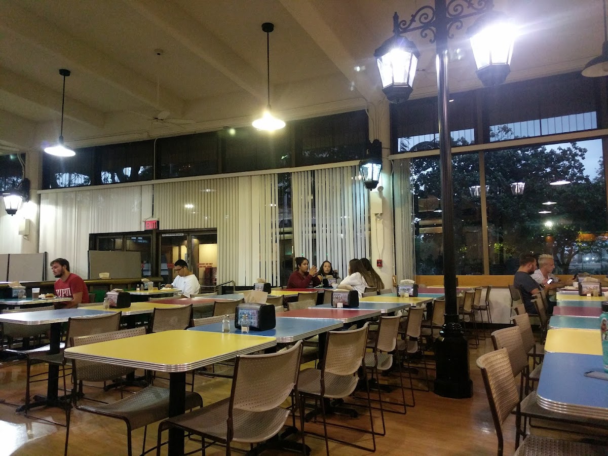 Hale Aloha Cafe interior