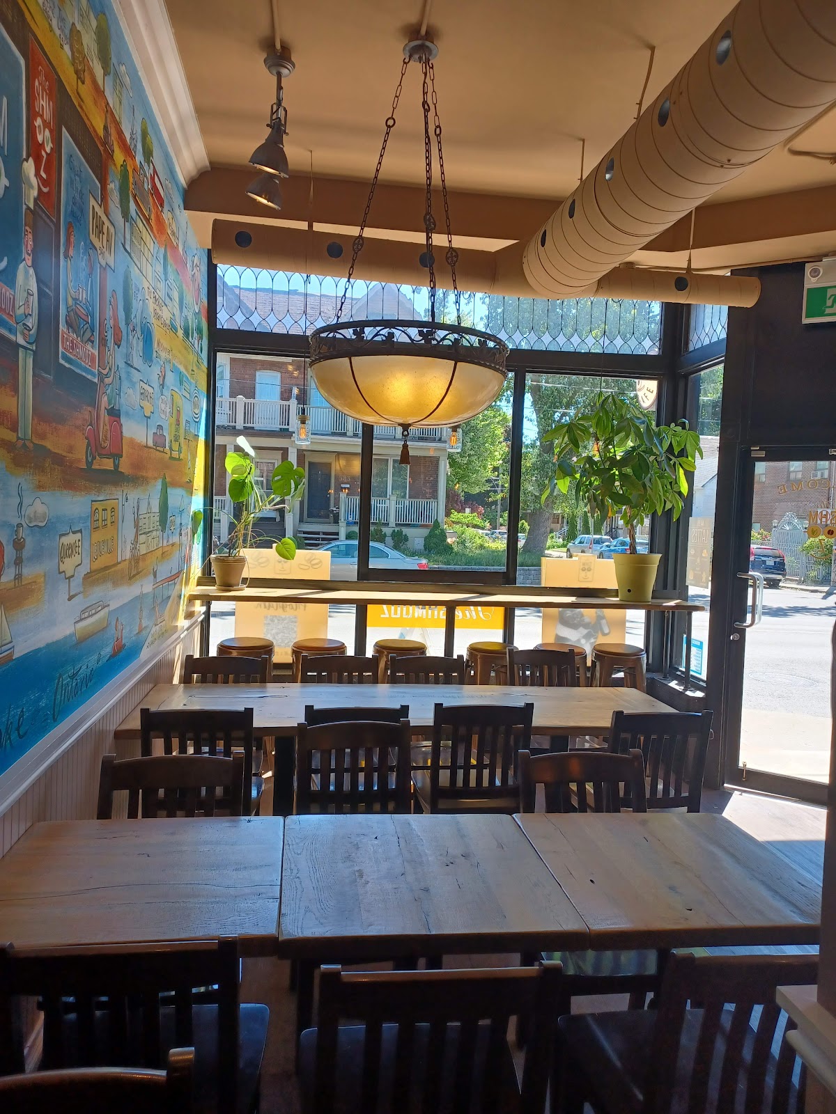 The Shmooz interior
