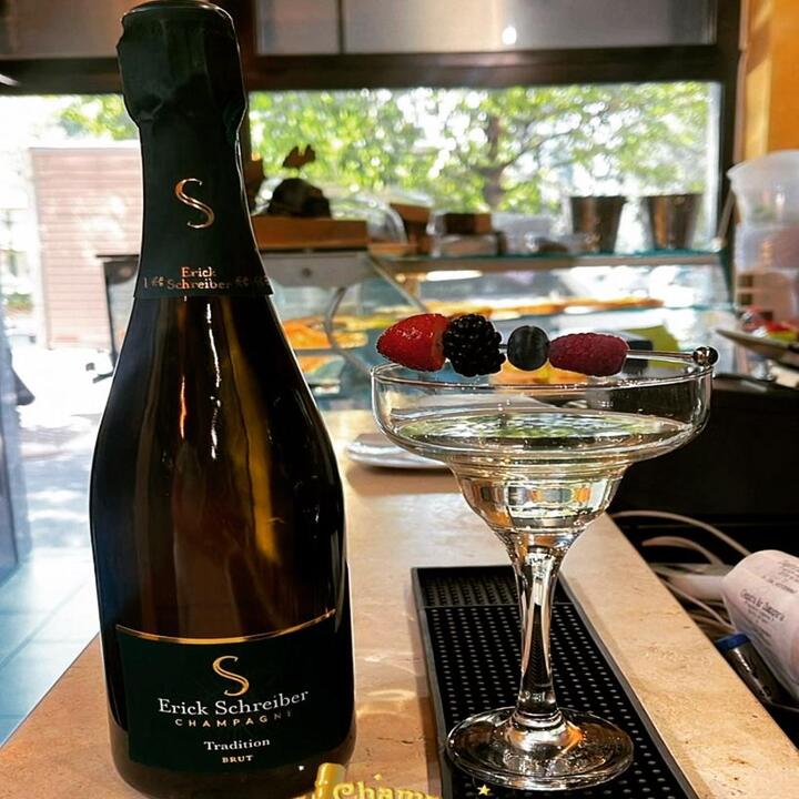 Photo of Cleopatra bar champagneria