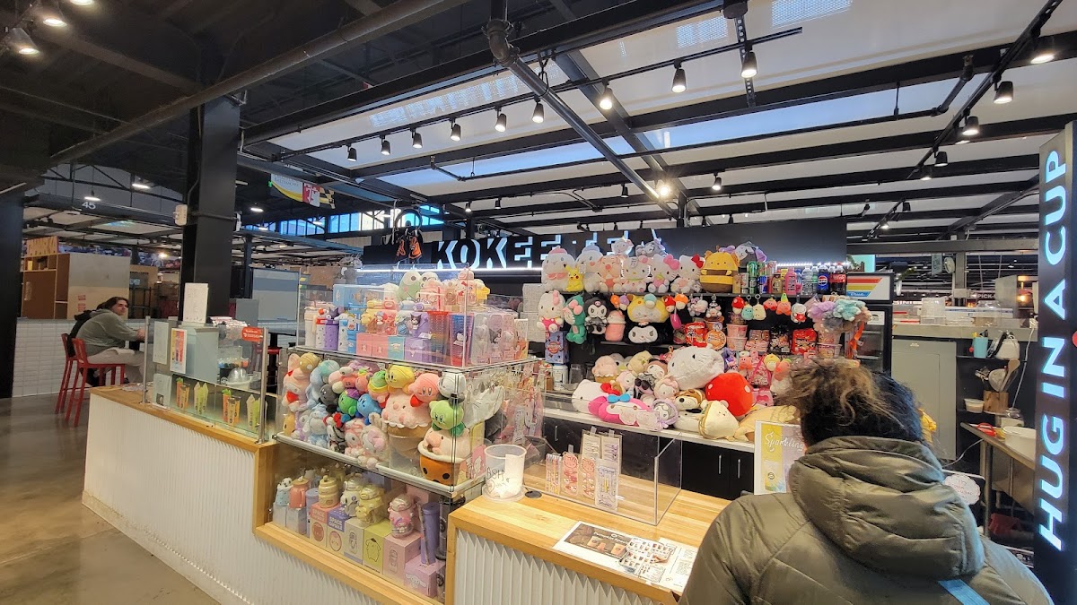 Kokee Tea interior