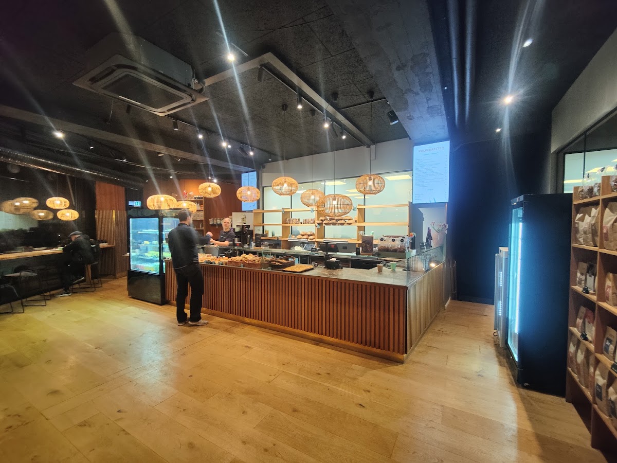 Ricco’s Coffee Shop interior