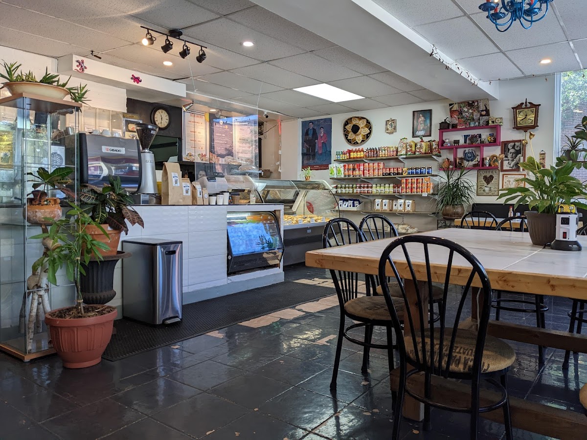 Cafe Grain D'Or interior