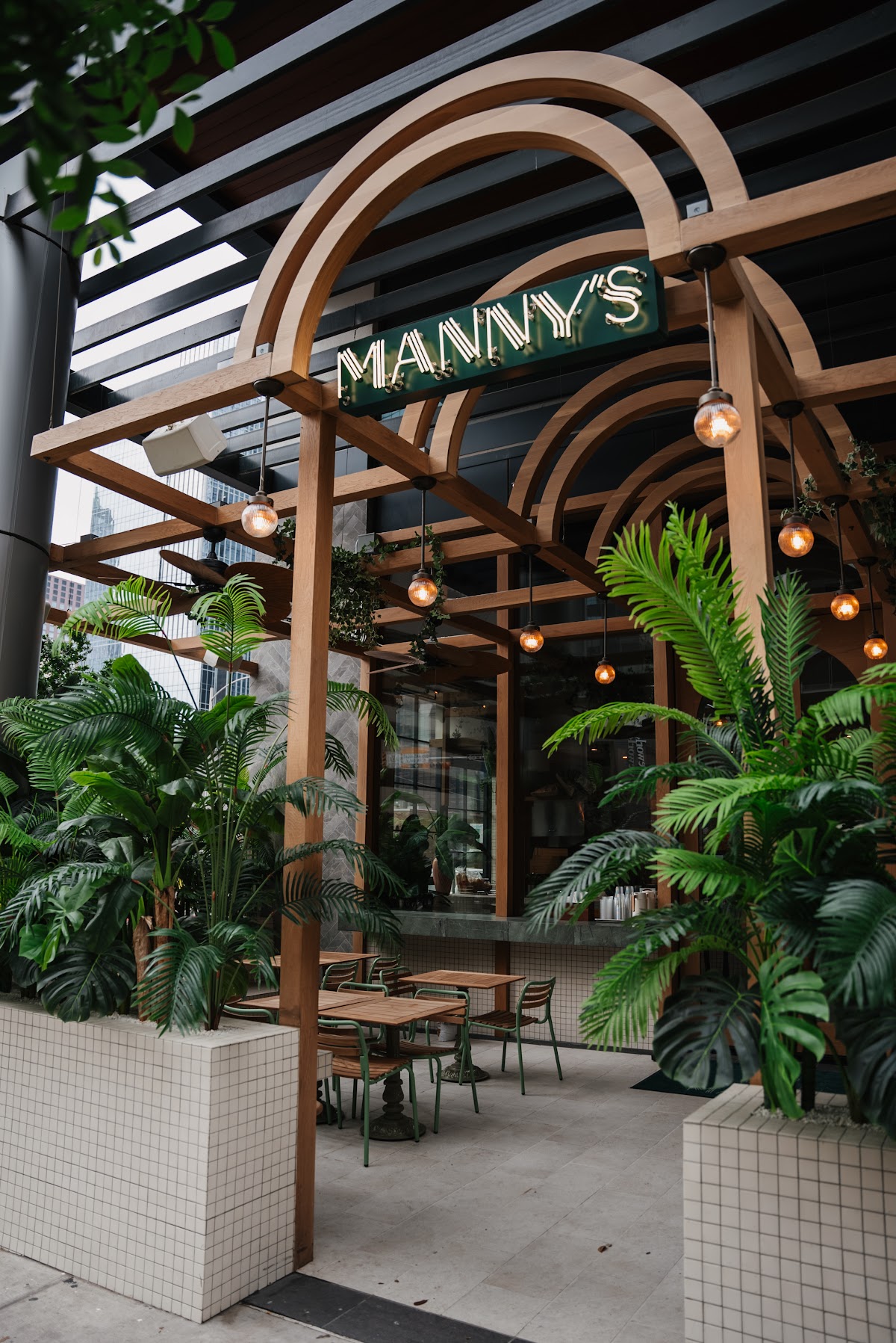 Manny's interior
