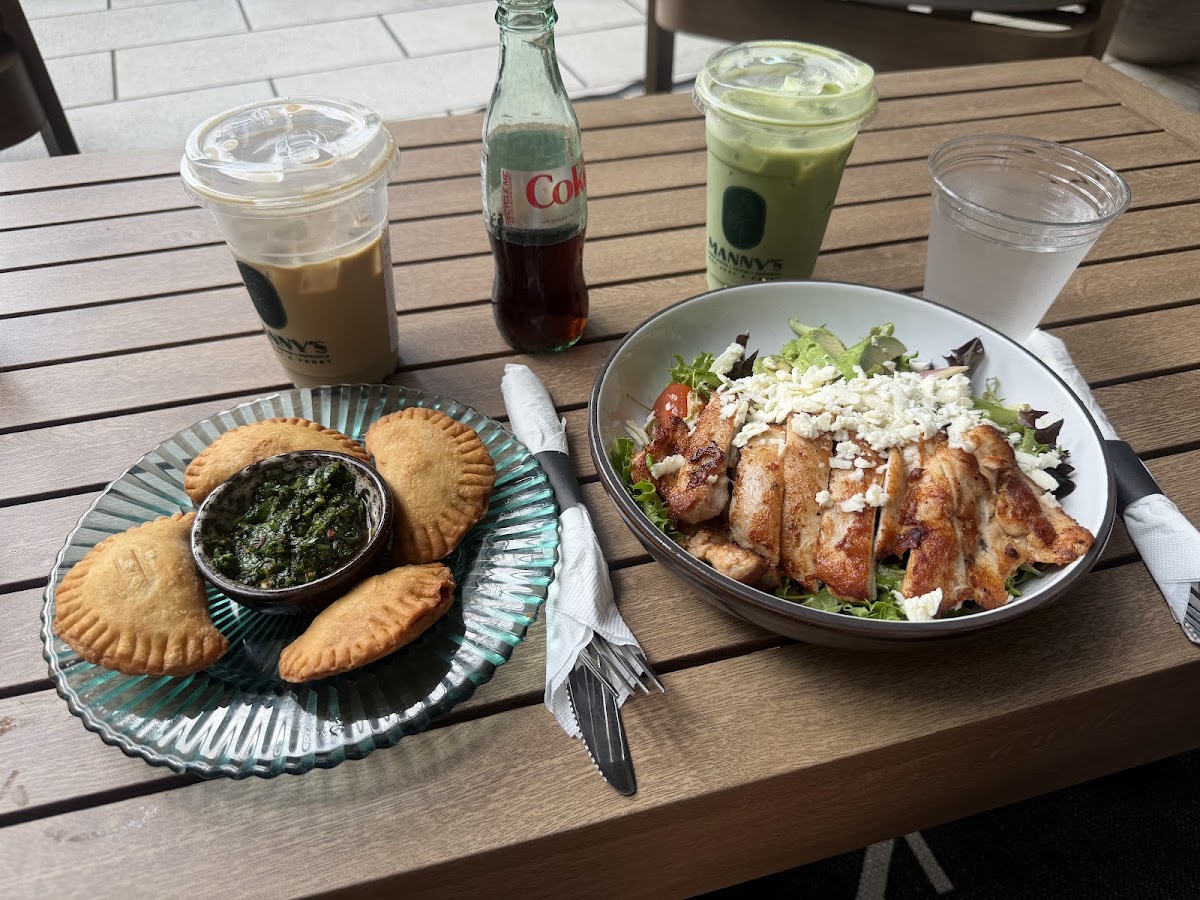Photo of Manny's