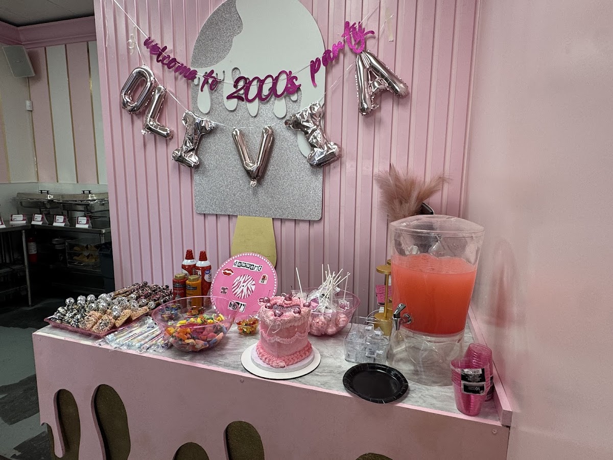 Sweet Escape - Coffee & Ice Cream interior