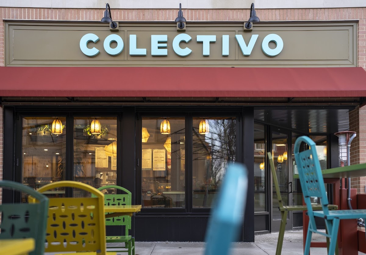 Colectivo Willy St. interior