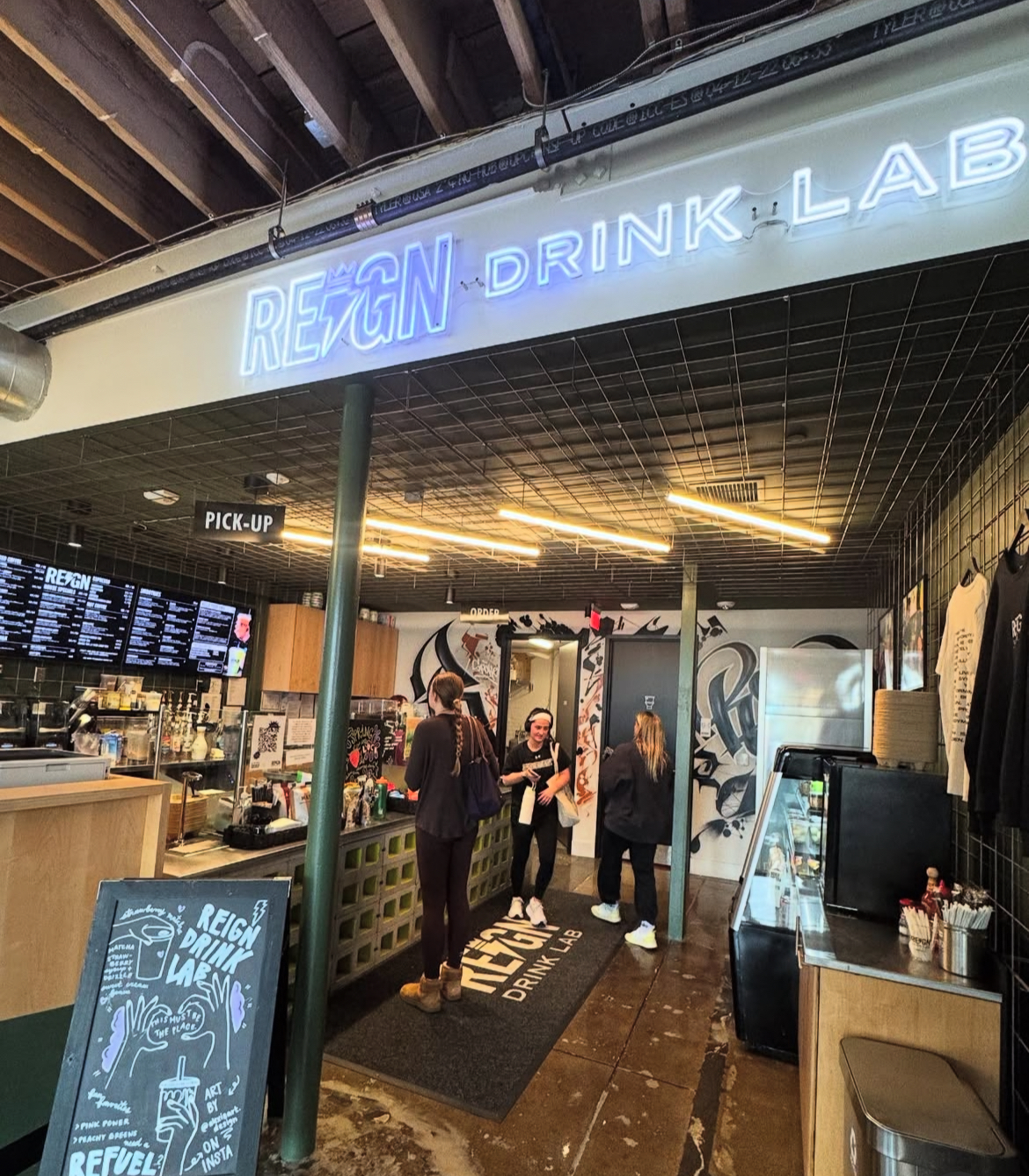 Reign Drink Lab interior
