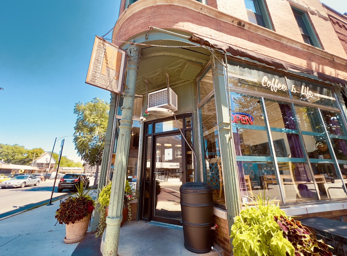 Bridgeport Coffeehouse interior