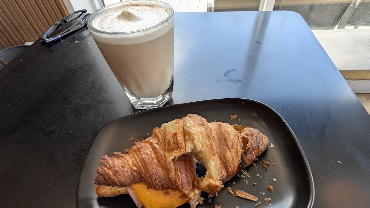 Photo of Oliver Coffee Bar