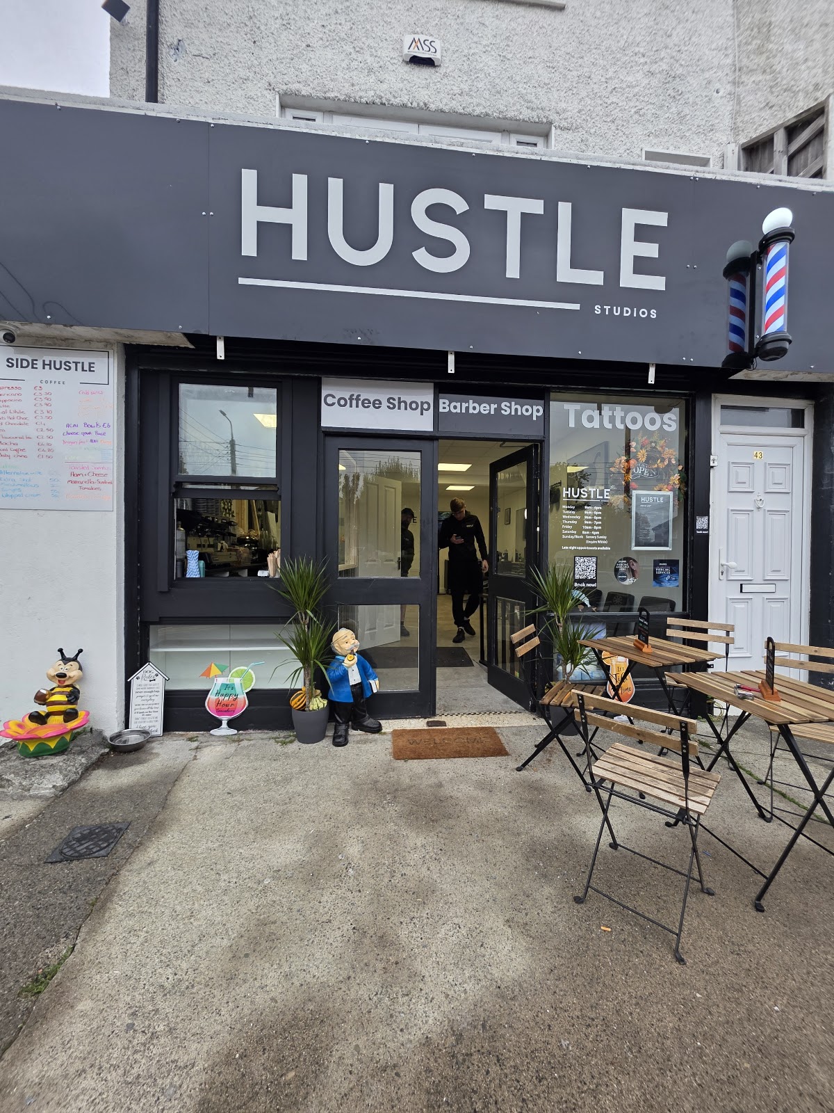 Side hustle coffee interior