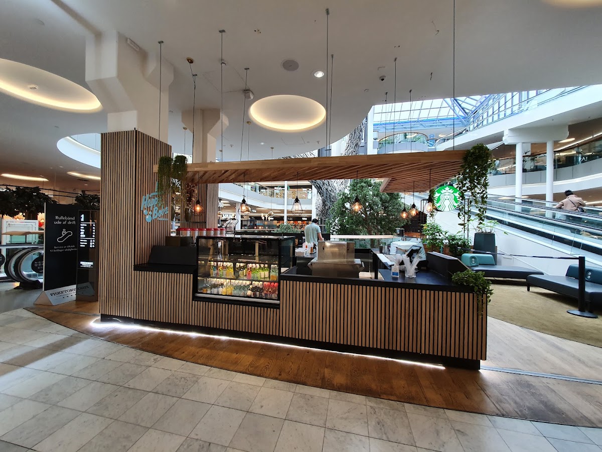 Happy Boba interior