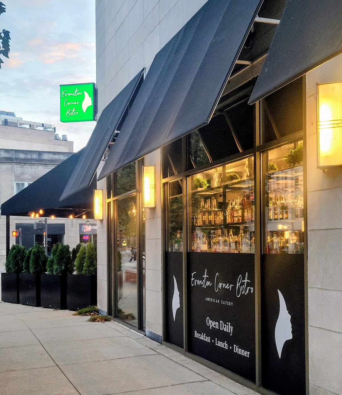 Evanston Corner Bistro interior