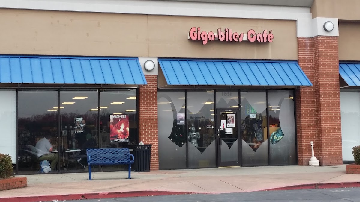 Giga-Bites Tabletop Cafe interior
