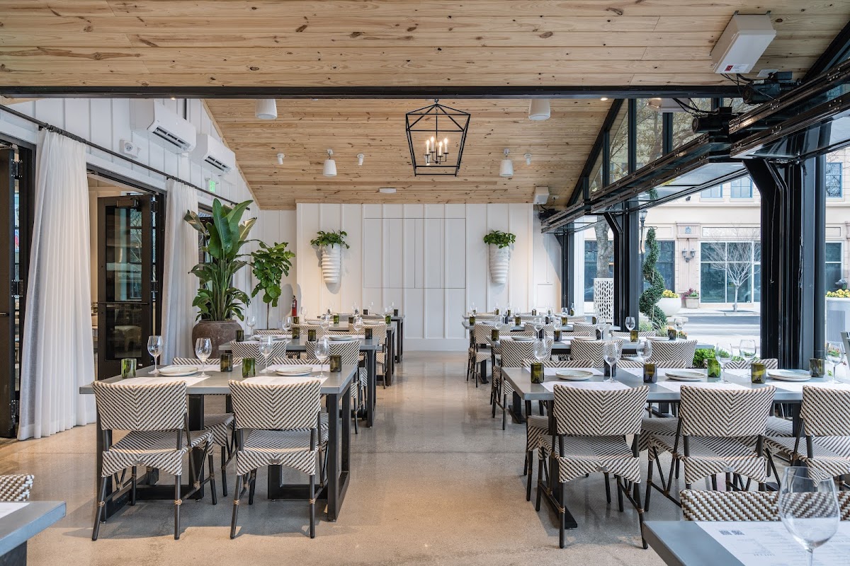 Sixty Vines The Woodlands interior