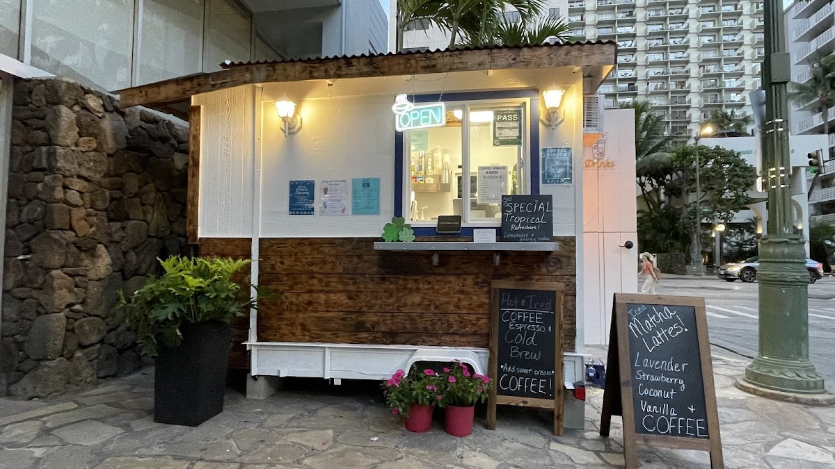 Coffee Window Waikiki interior
