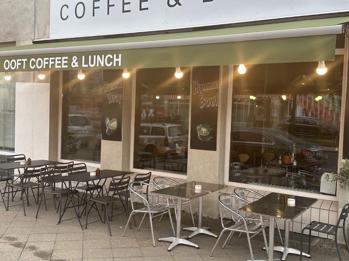 OOFT COFFEE & LUNCH interior