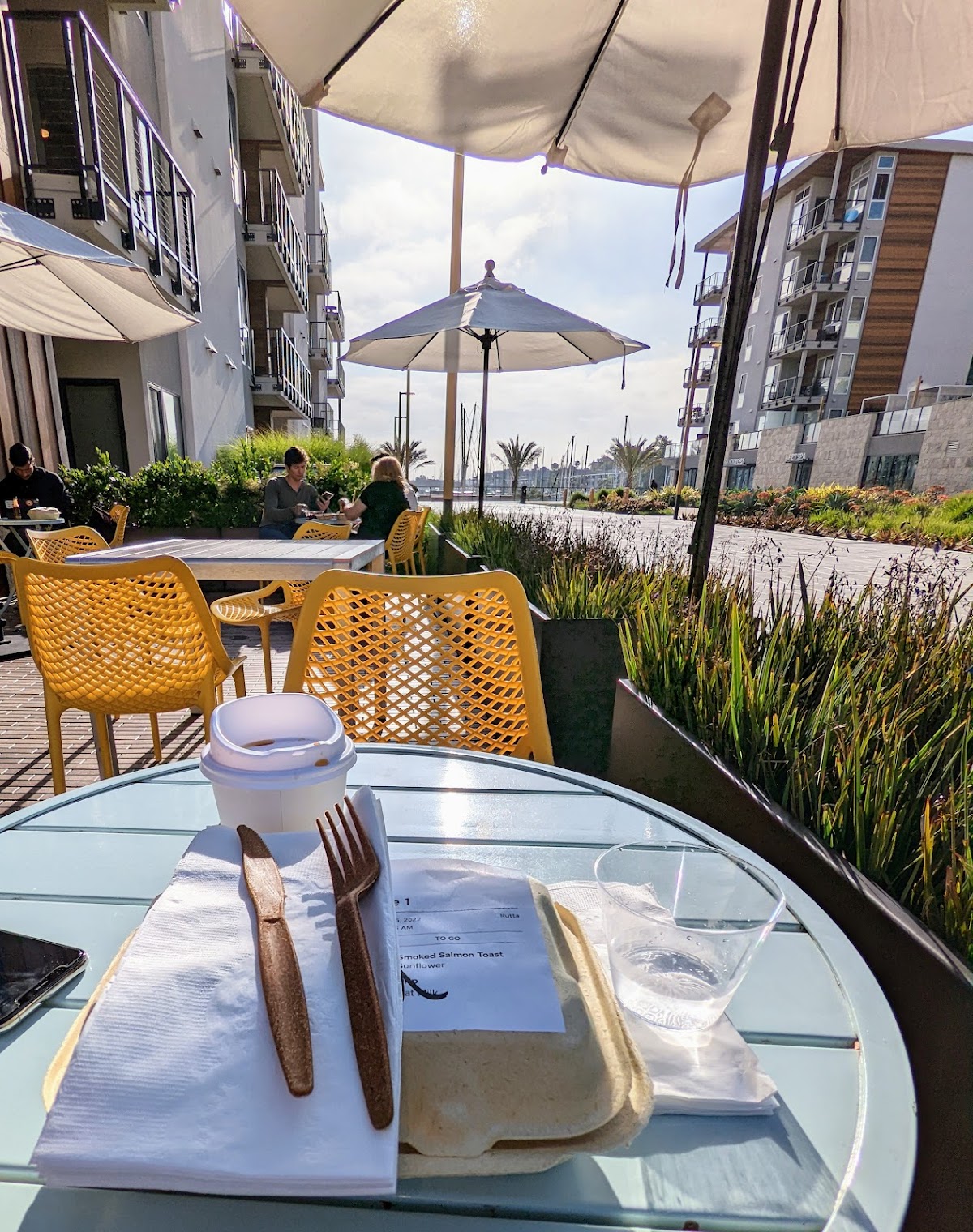 The Hive - Healthy Eats & Organic Cafe - MDR interior