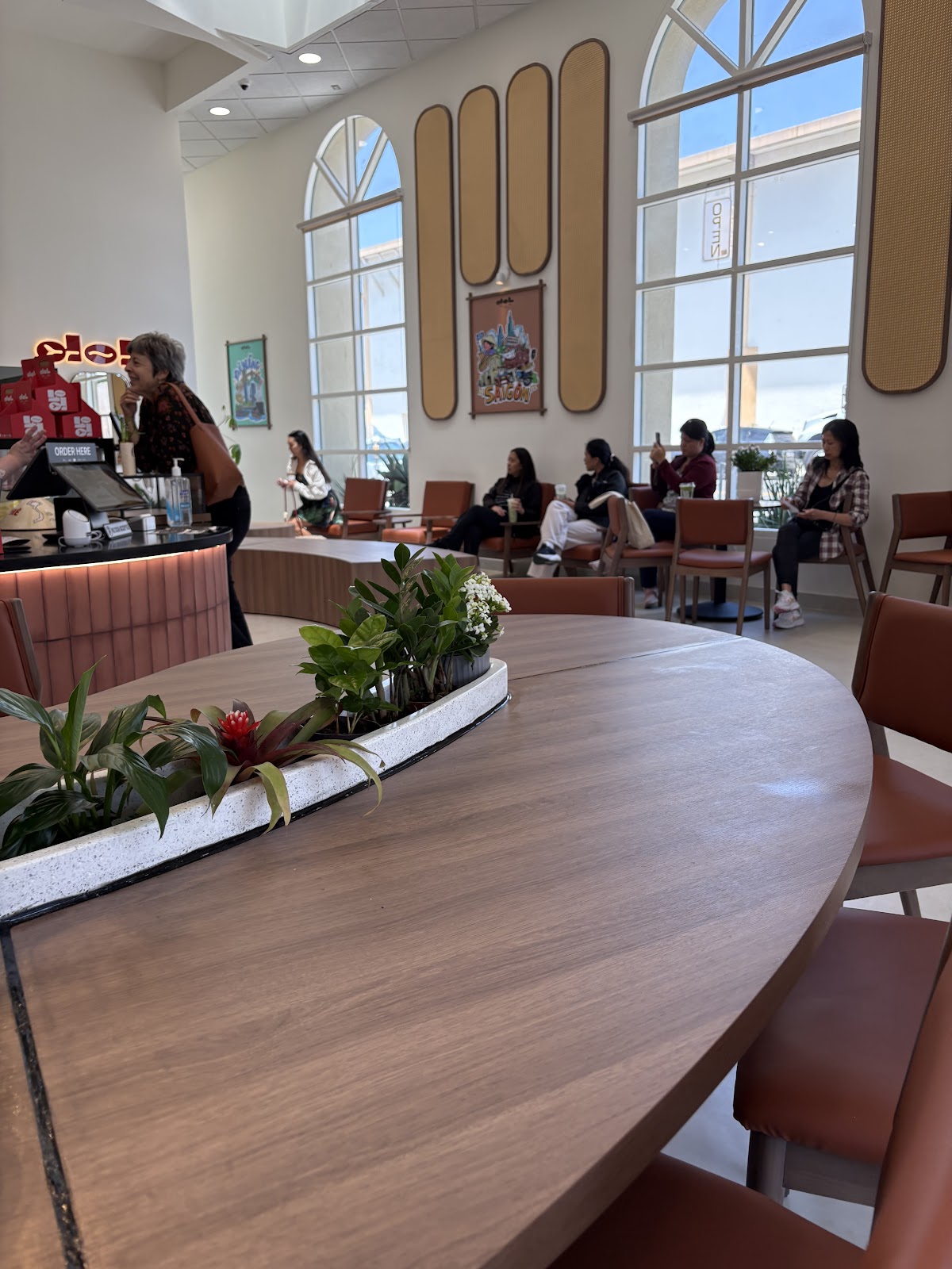 DOL Coffee & Tea interior