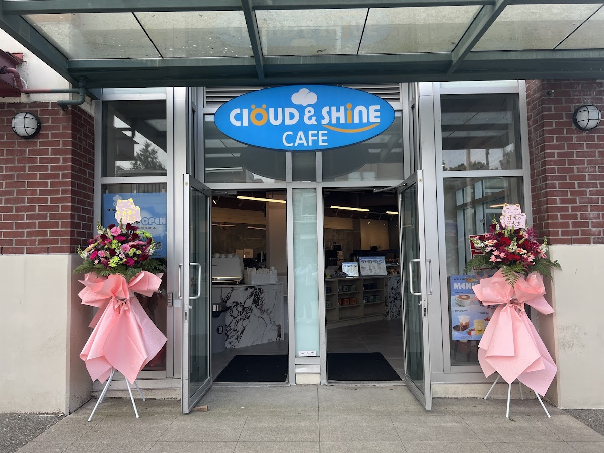 Cloud & Shine Cafe interior