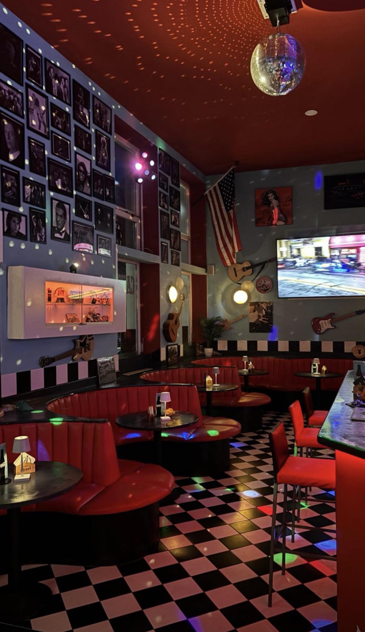 Hook Pub interior