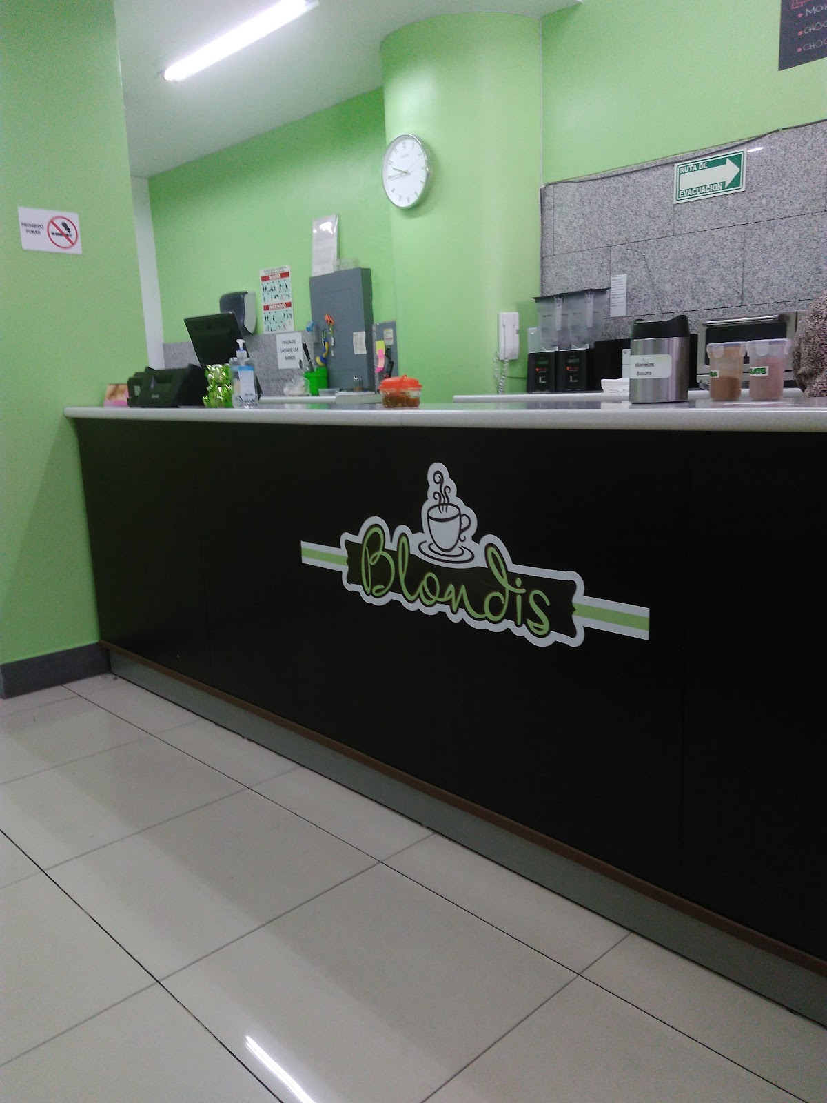 Blondis interior