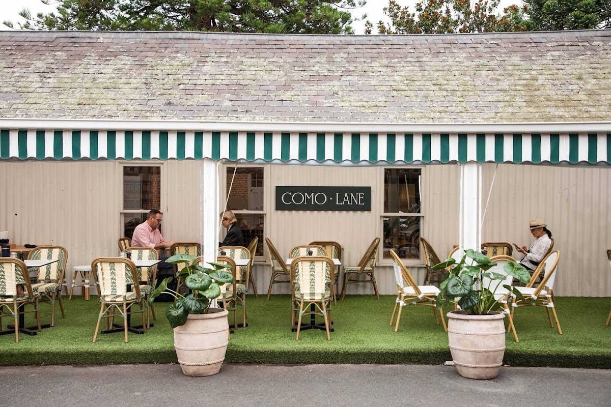 Como Lane interior