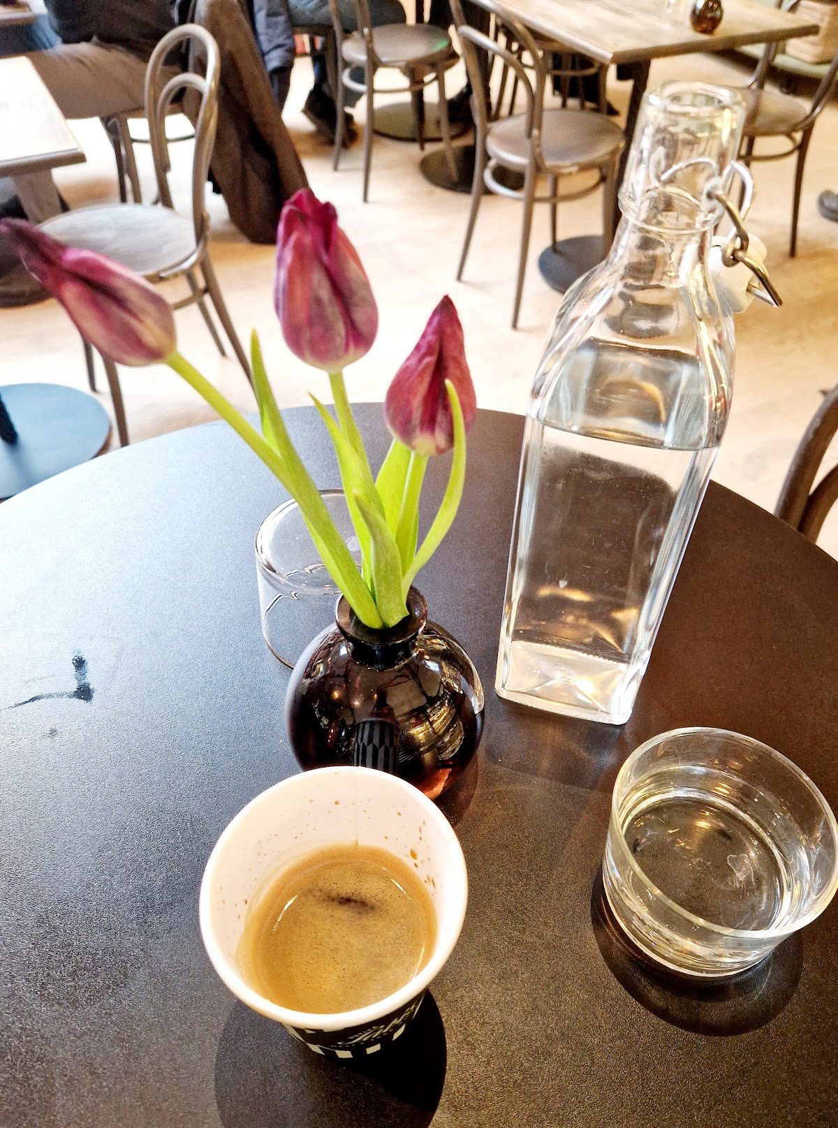Petite Sabis interior