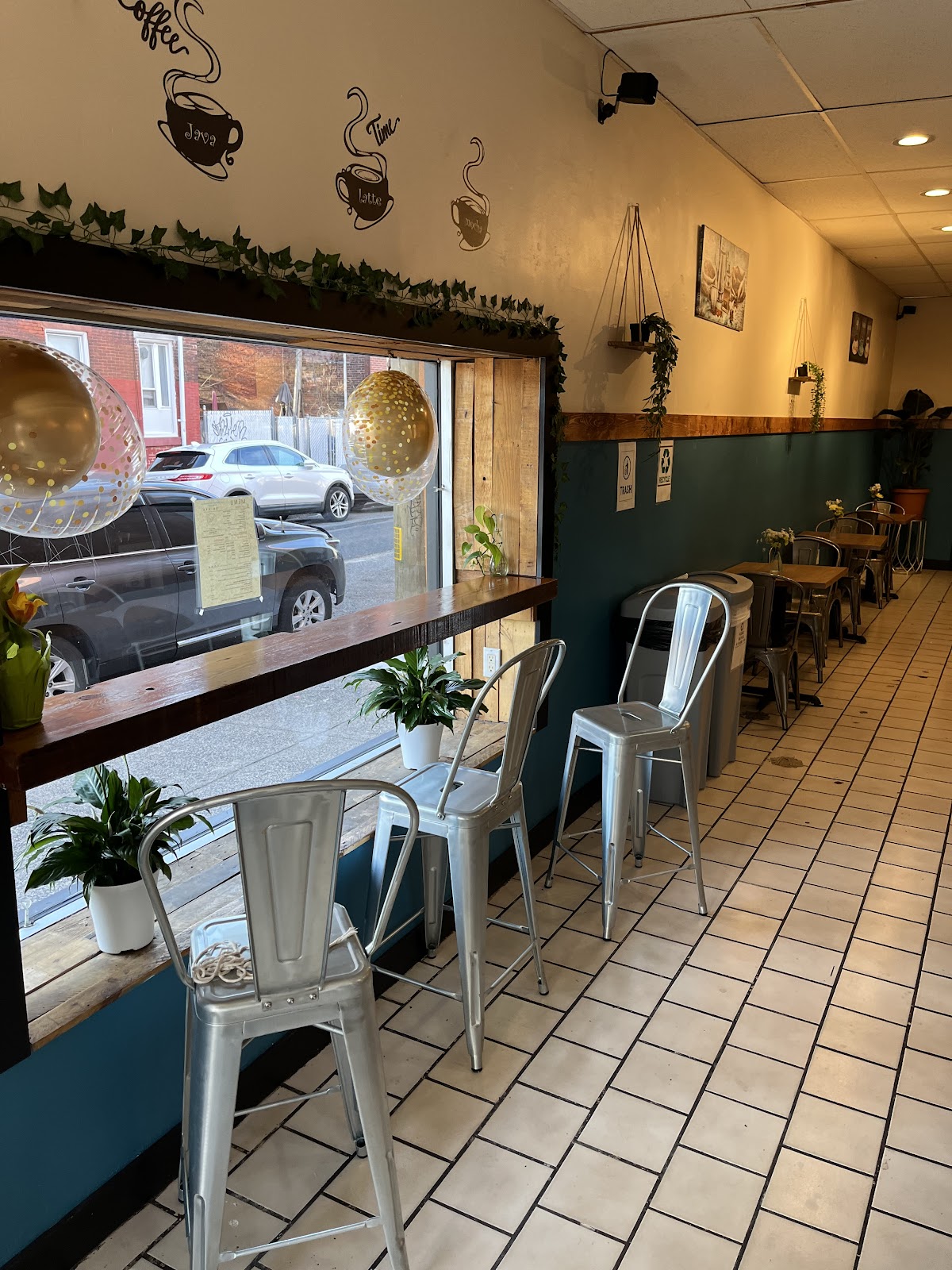 Flores Coffee Shop interior